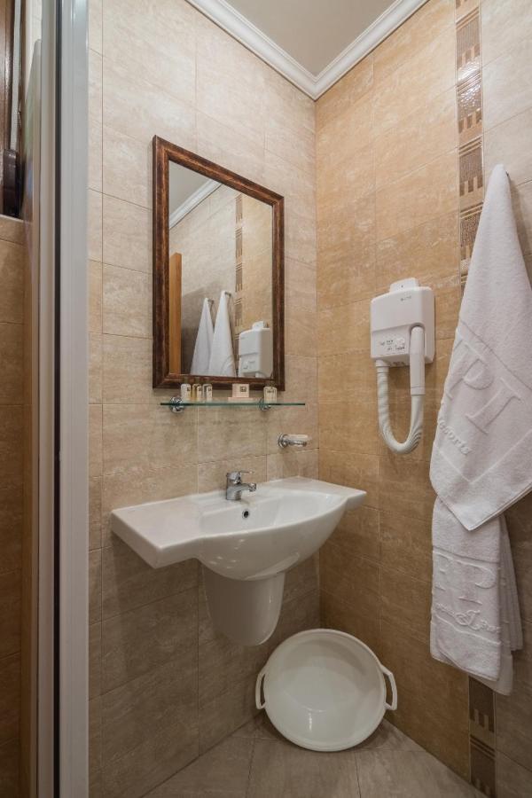 Sozopol Private Apartments St. Marina Екстер'єр фото