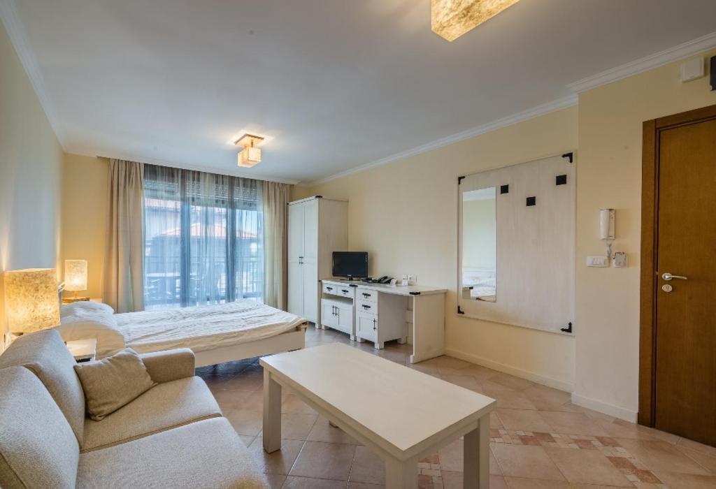 Sozopol Private Apartments St. Marina Екстер'єр фото