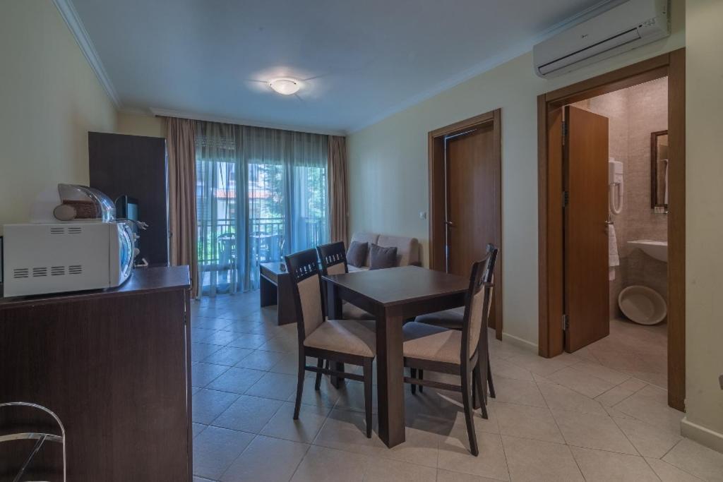 Sozopol Private Apartments St. Marina Екстер'єр фото